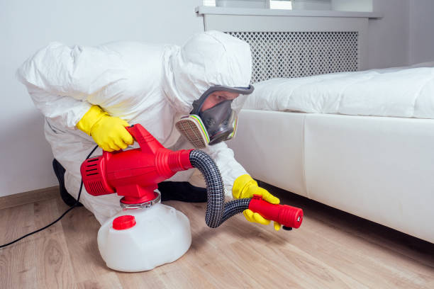 Best Commercial Pest Control Services  in Glendale, WI